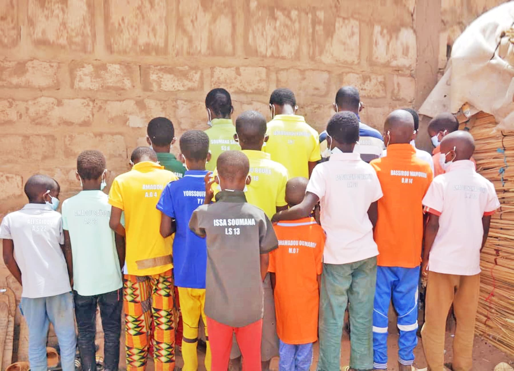 A community gathering supported by HET Foundation's programs.